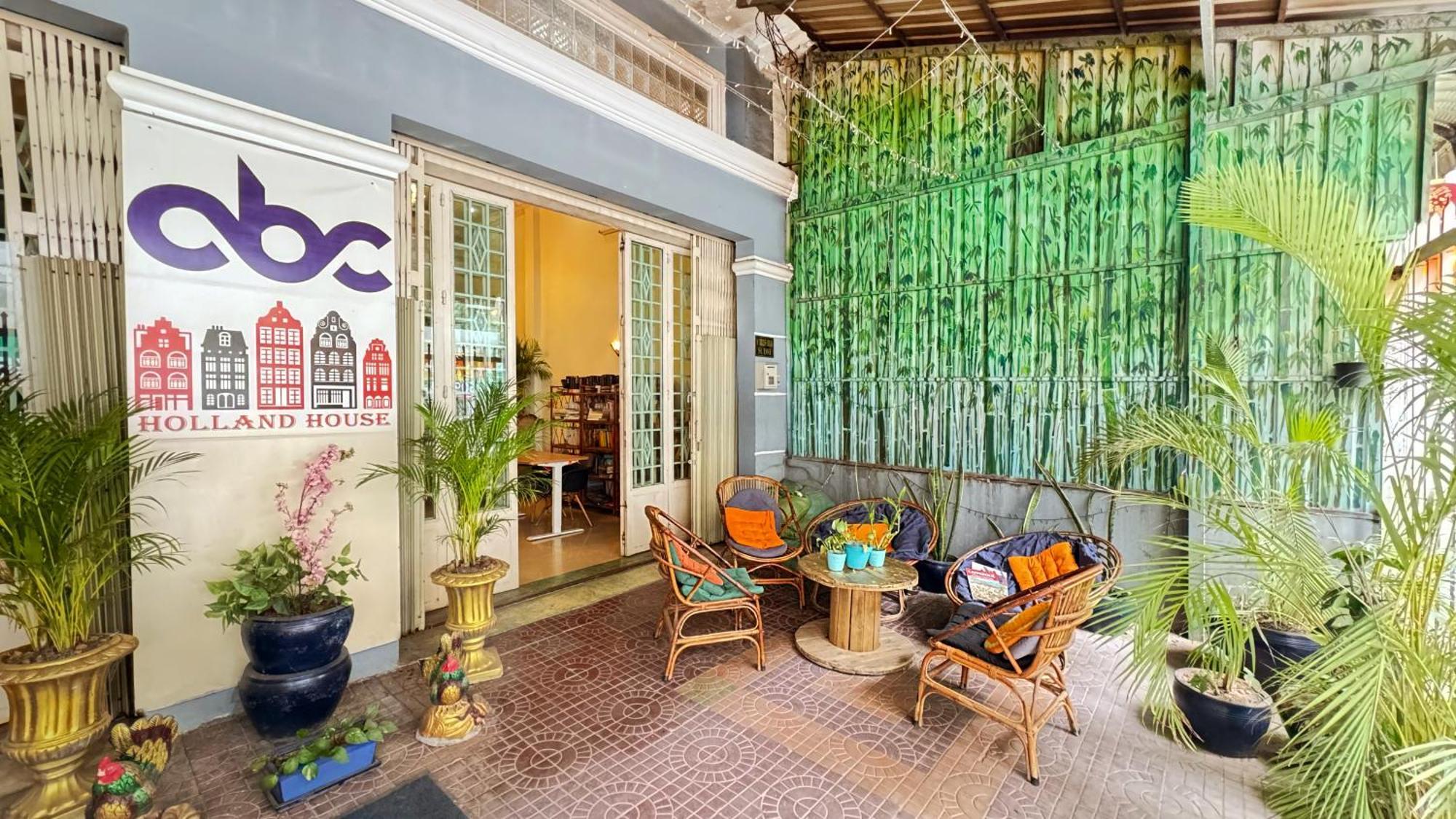 Dutch Hosted B&B, Abc Phnom Penh Exterior photo